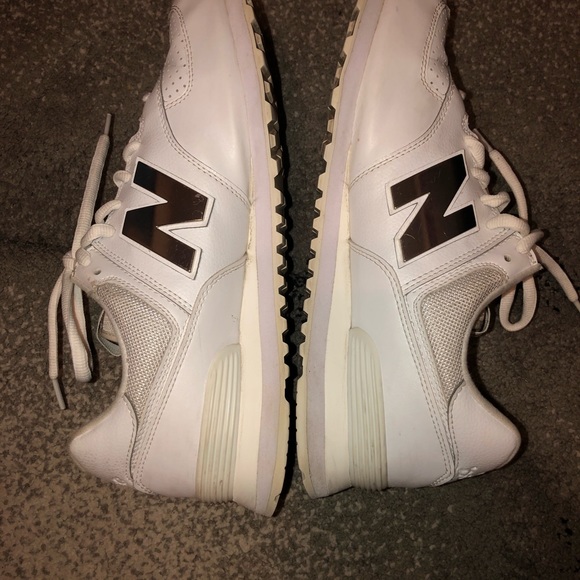 New Balance 574 - Picture 2 of 5